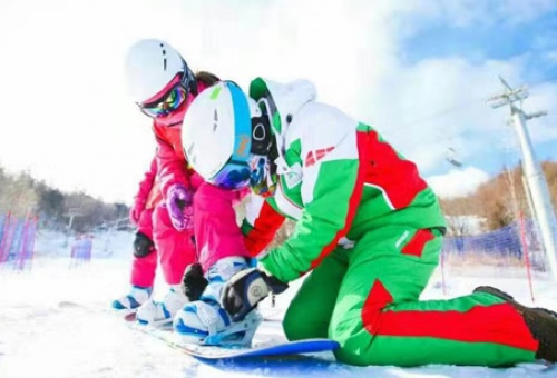 服裝制造業(yè)外貿(mào)網(wǎng)站案例